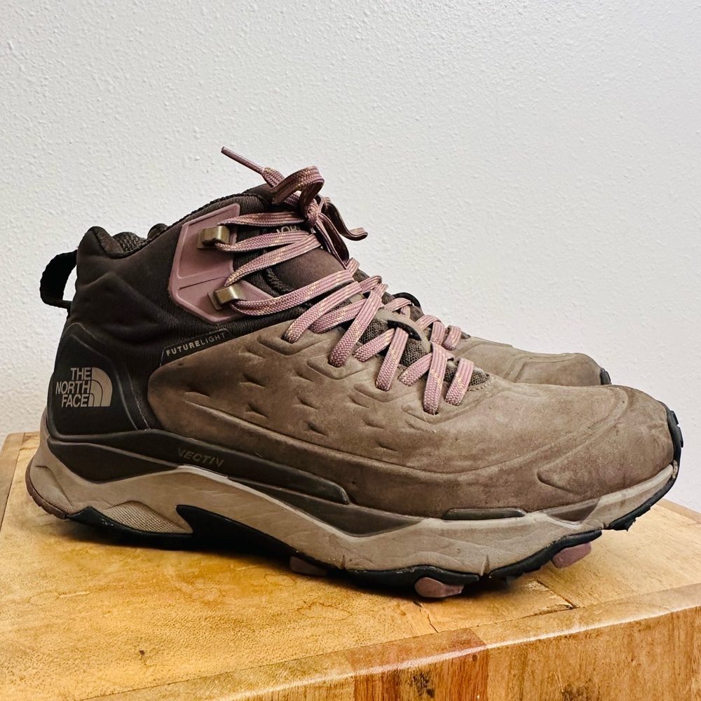 The North Face Vectiv Exploris Mid Futurelight Leather Hiking Shoes Boots